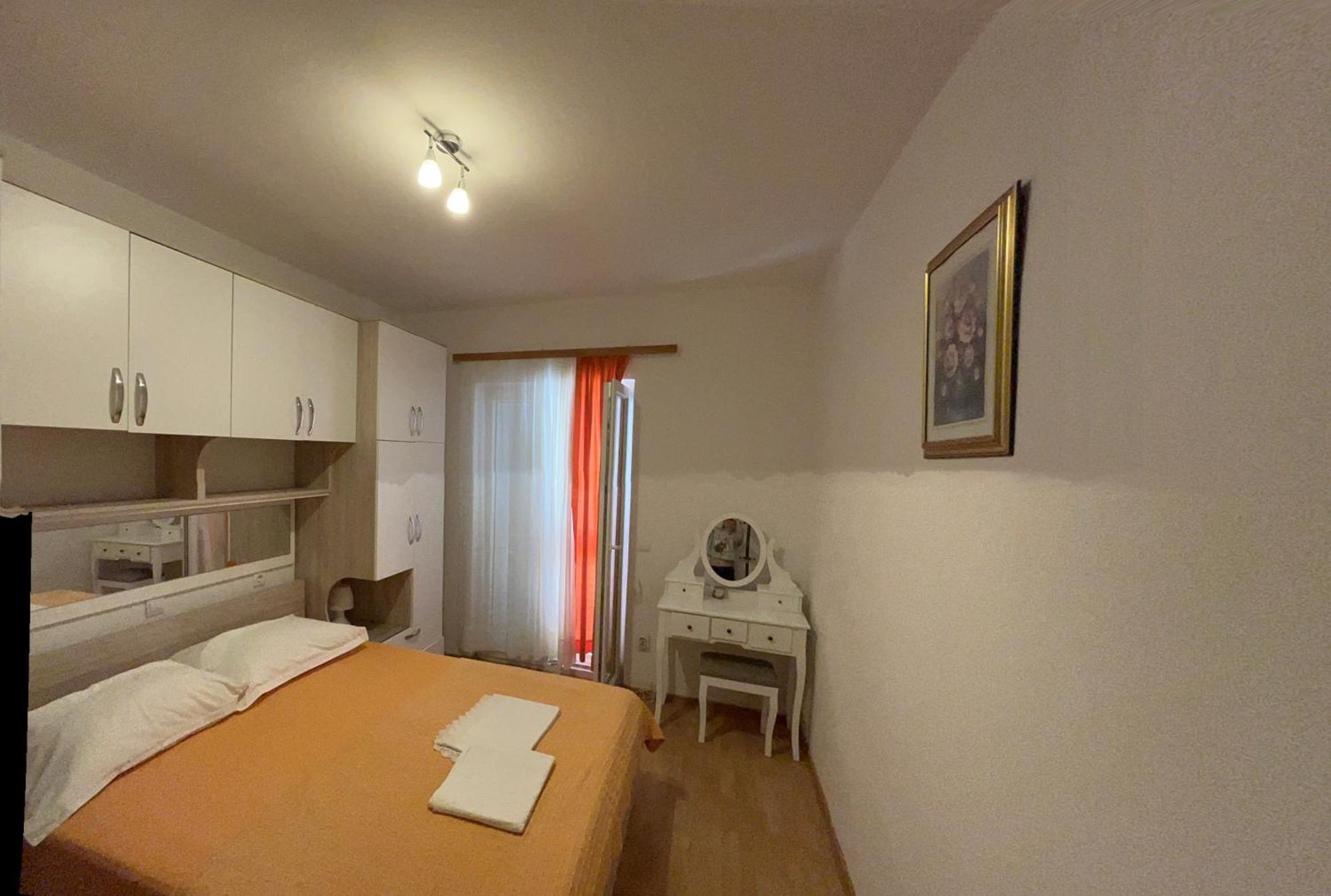 Apartman Igor Podgora Eksteriør bilde